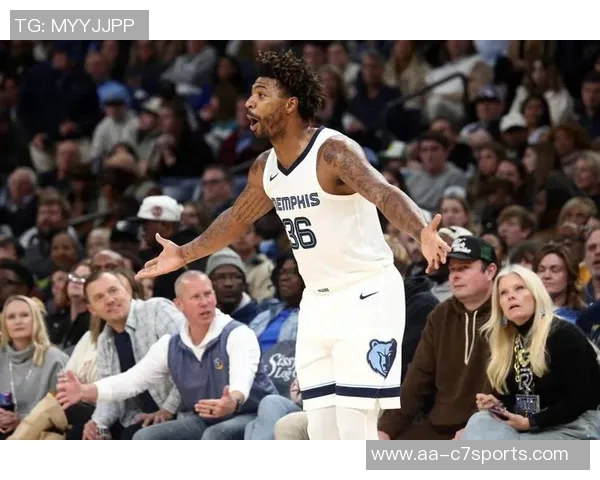 斯玛特今日表现出色教会黄蜂年轻球员防守的真谛