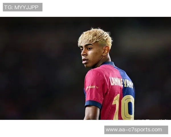 奥尔莫谈梅西与亚马尔的比较并表达自己对10号位的热爱